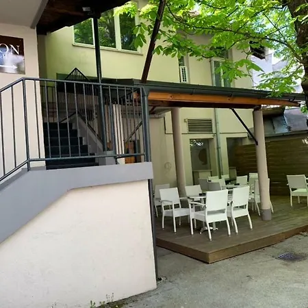 Leon Bed & Breakfast
